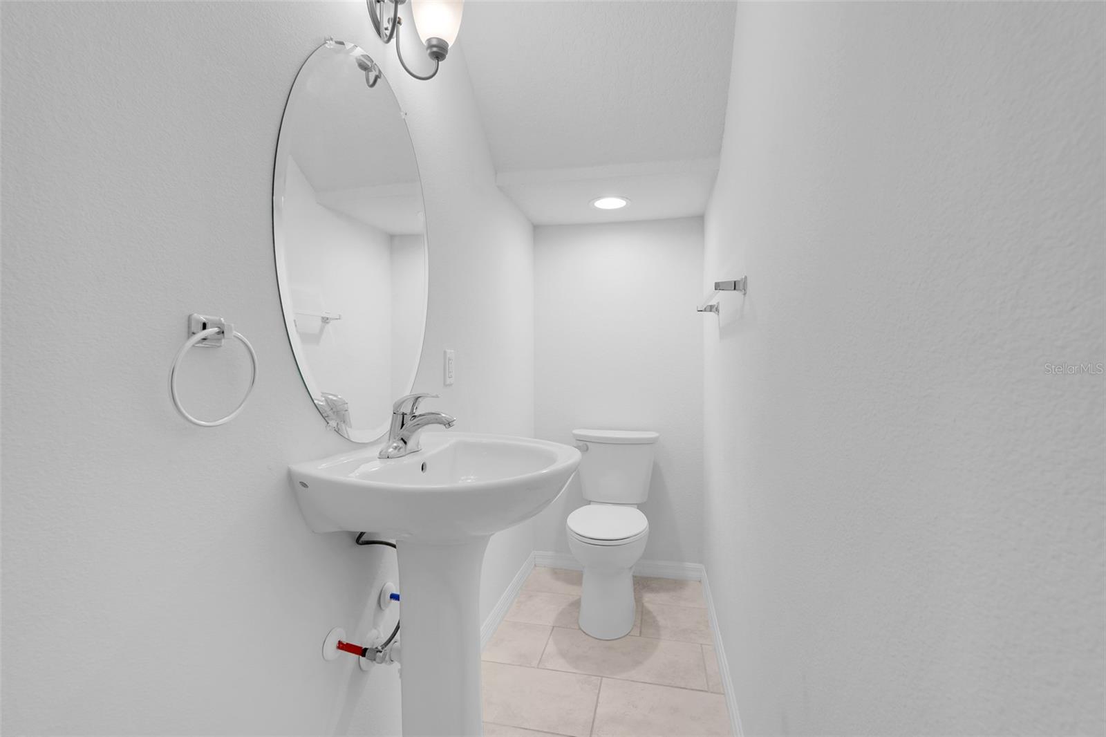 LAKEFRONT VILLAGE - Residential Lease