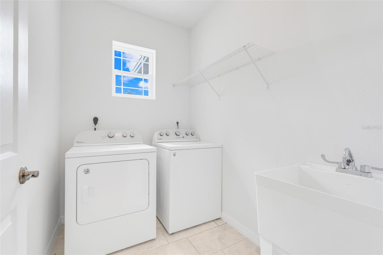 LAKEFRONT VILLAGE - Residential Lease