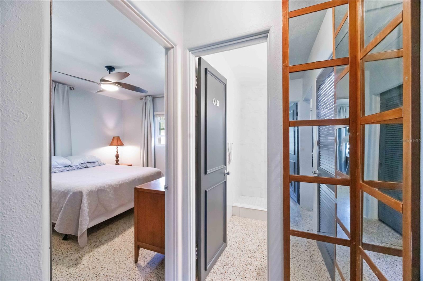 SOUTH VENICE - Residential