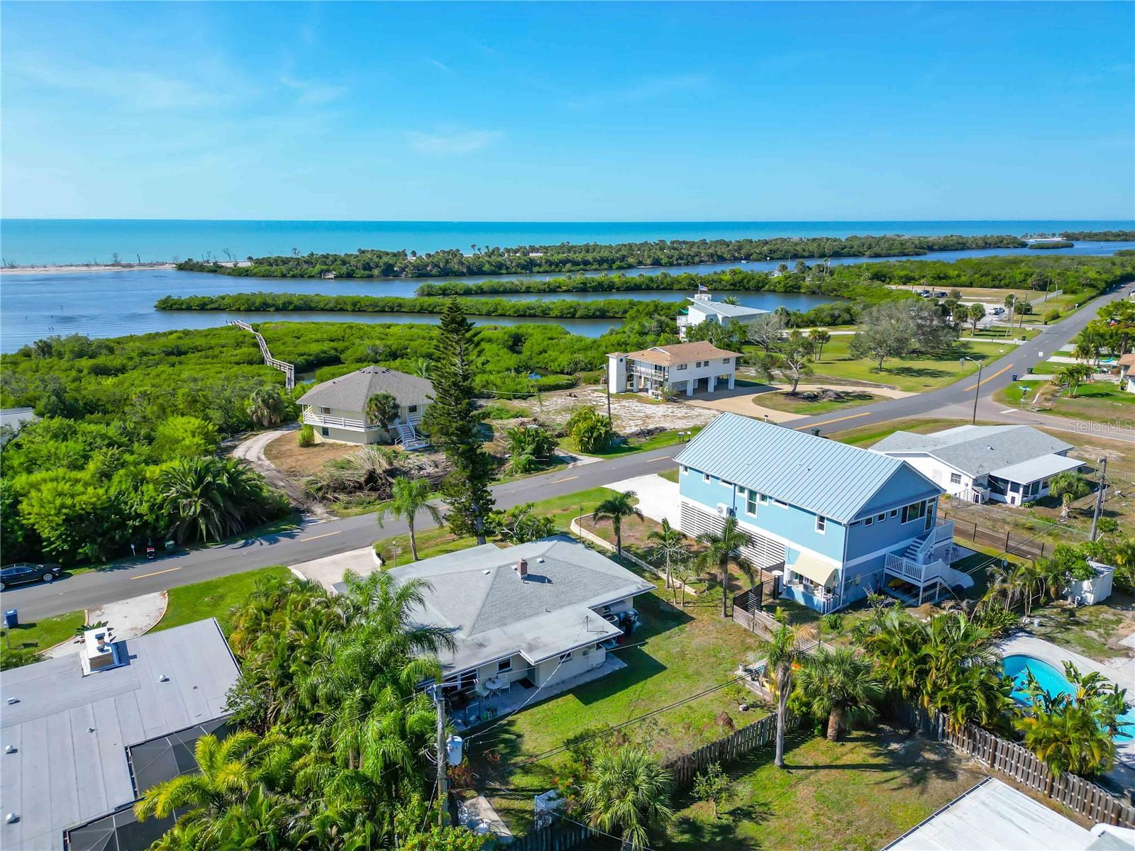 SOUTH VENICE - Residential