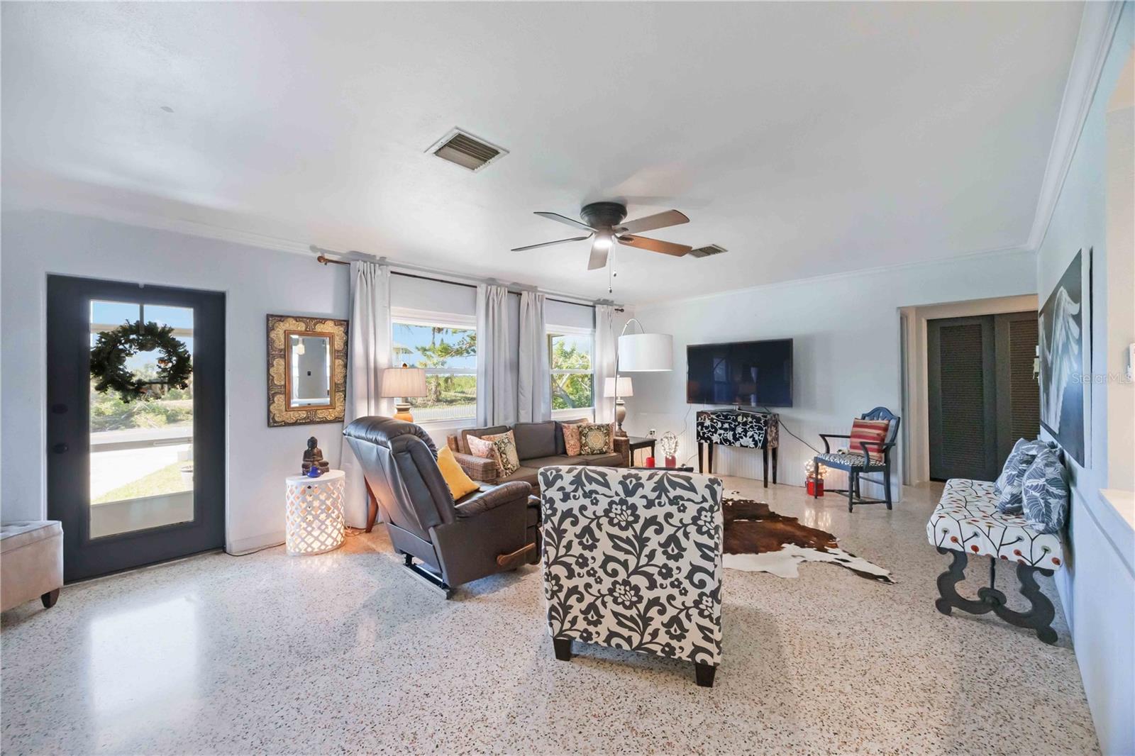 SOUTH VENICE - Residential