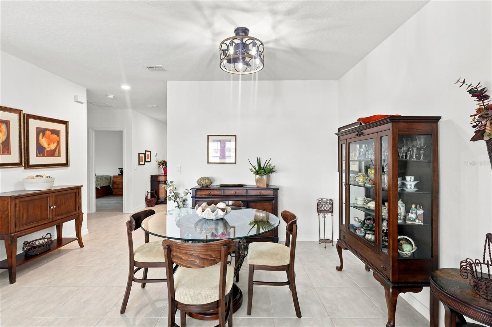 124 CITRINE LOOP