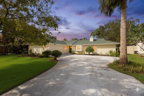 Photo of 1227 Wayne Avenue, New Smyrna Beach, FL 32168 (MLS # O6351015)