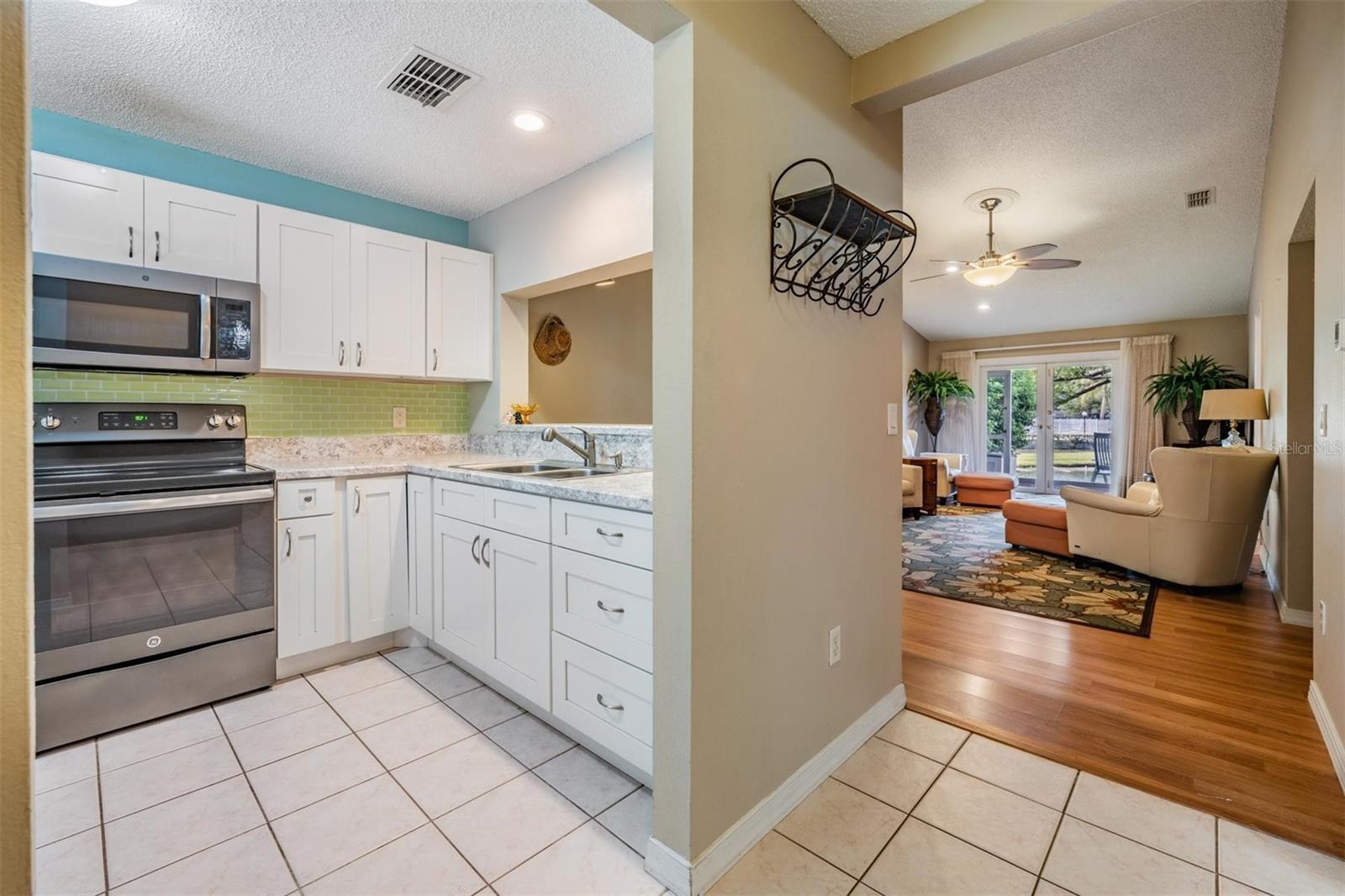 BAY TOWNE WEST - Residential