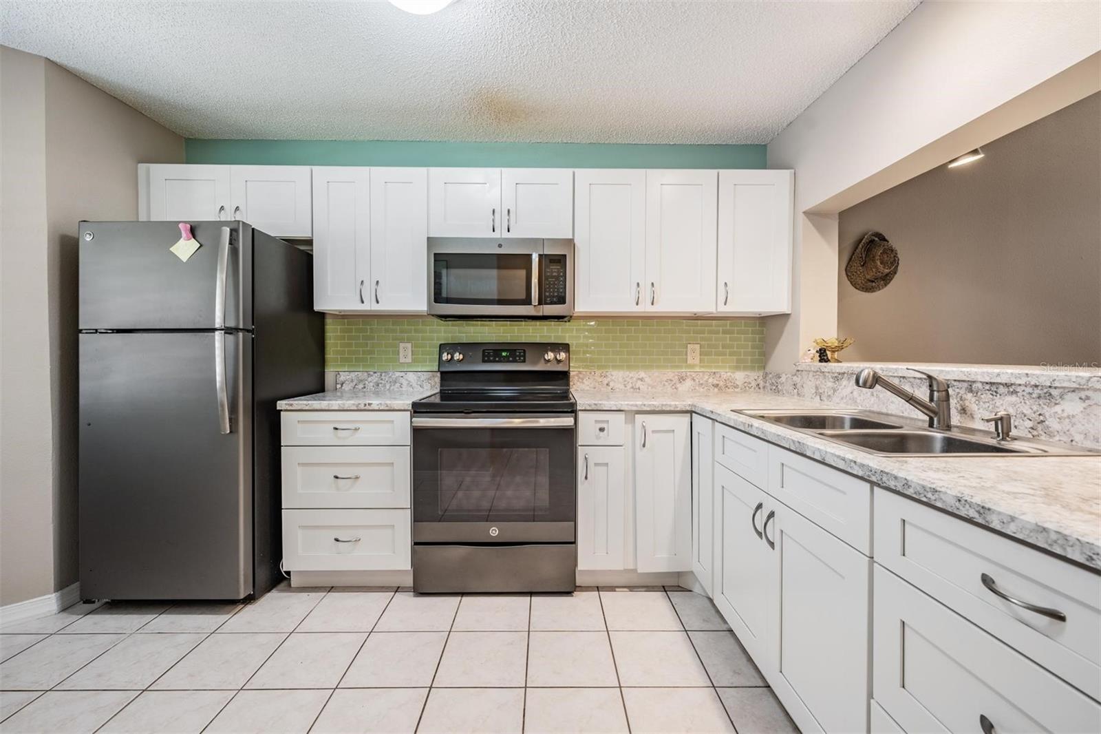 BAY TOWNE WEST - Residential