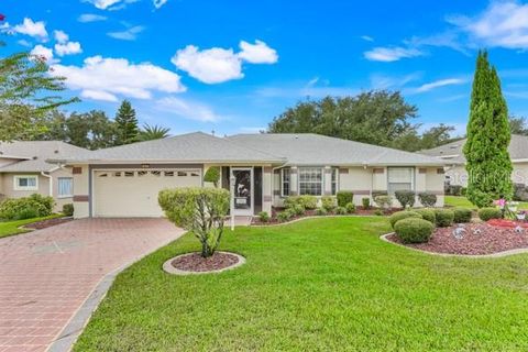 Photo of 4950 Glen Coe Street, Leesburg, FL 34748 (MLS # G5101915)