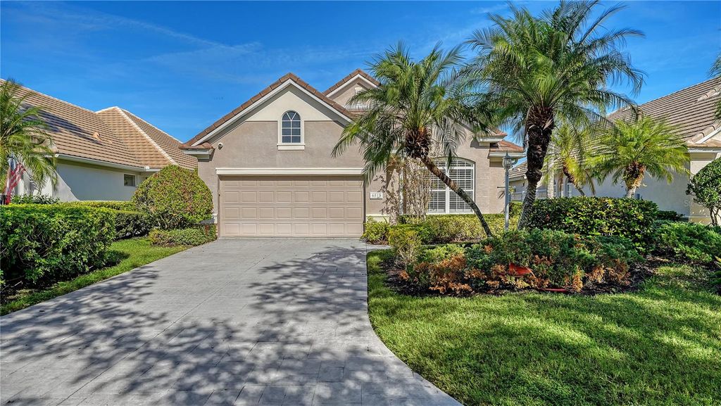 Photo of 6519 Oakland Hills Drive, Lakewood Ranch, FL 34202 (MLS # A4675838)