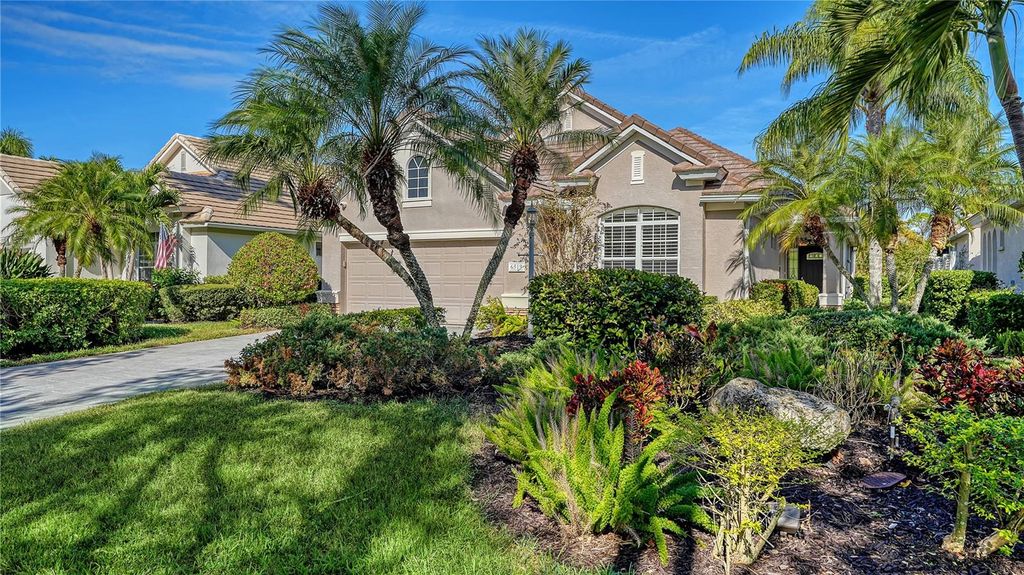 Photo of 6519 Oakland Hills Drive, Lakewood Ranch, FL 34202 (MLS # A4675838)