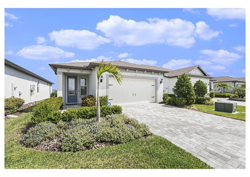 Photo of 10418 Spring Tide Way, Parrish, FL 34219 (MLS # A4700820)