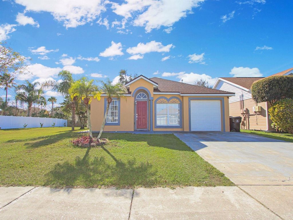 Photo of 6936 Needle Point Drive, Orlando, FL 32822 (MLS # OM716993)