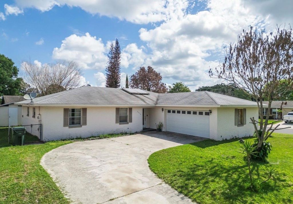 Photo of 2370 Valley Avenue, Kissimmee, FL 34744 (MLS # S5152035)