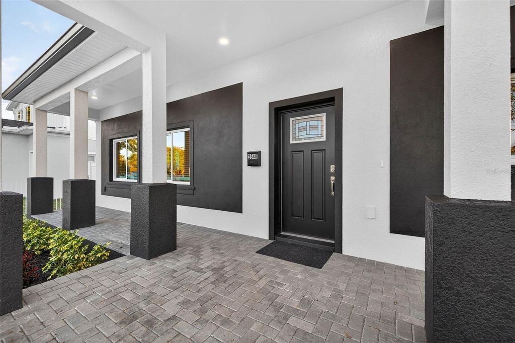 Photo of 2540 34th Avenue N, St Petersburg, FL 33713 (MLS # TB8455104)