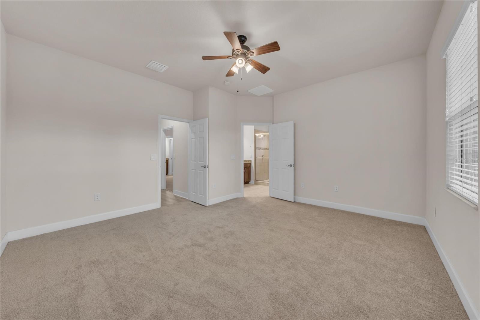 FISHHAWK RANCH VILLAS - Residential Lease