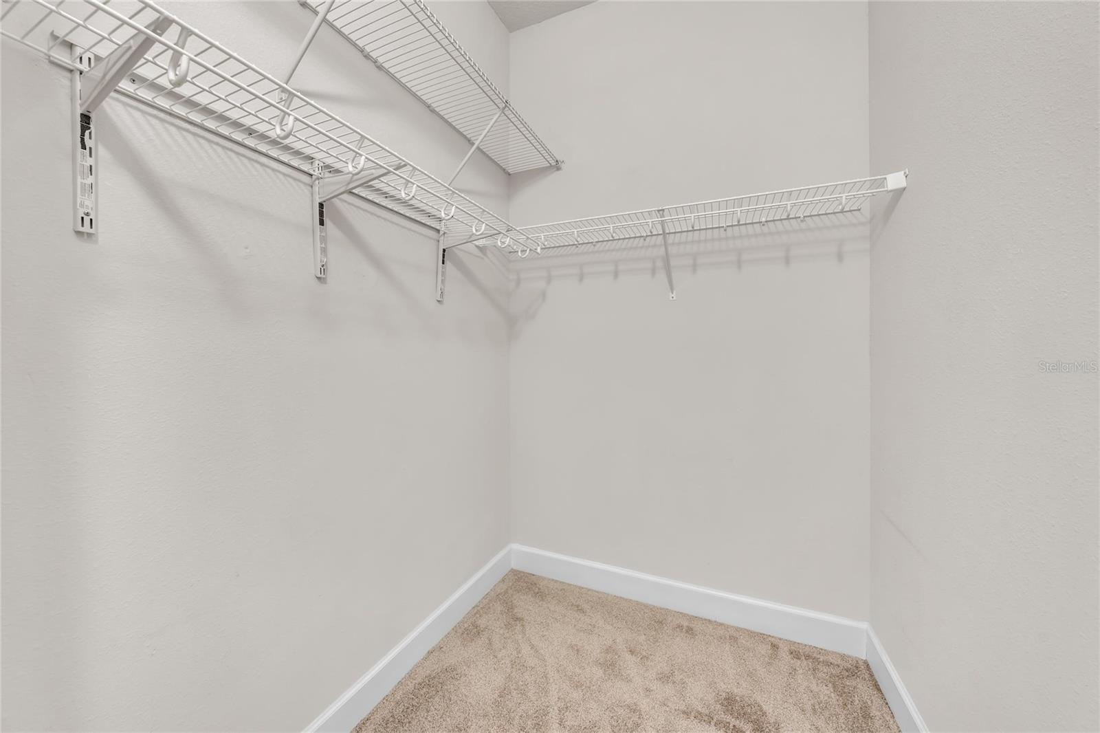 FISHHAWK RANCH VILLAS - Residential Lease