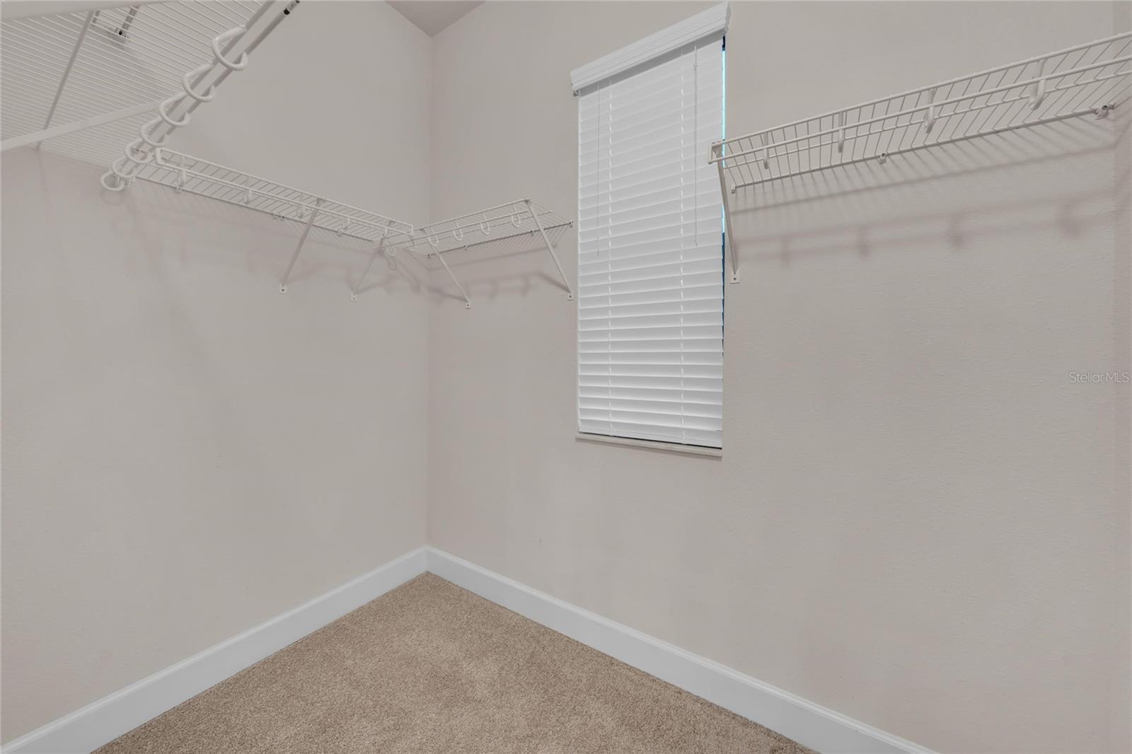 FISHHAWK RANCH VILLAS - Residential Lease