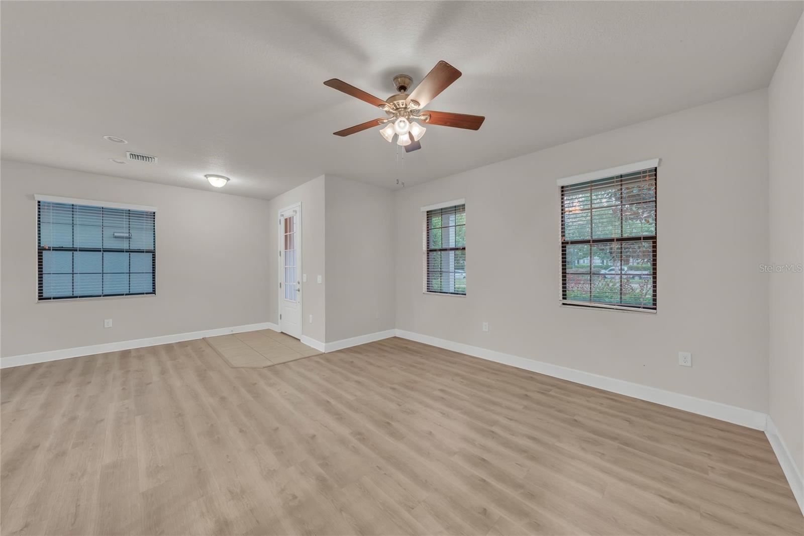 FISHHAWK RANCH VILLAS - Residential Lease