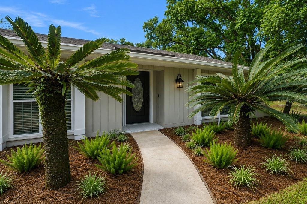210 E SWEETWATER CREEK DRIVE