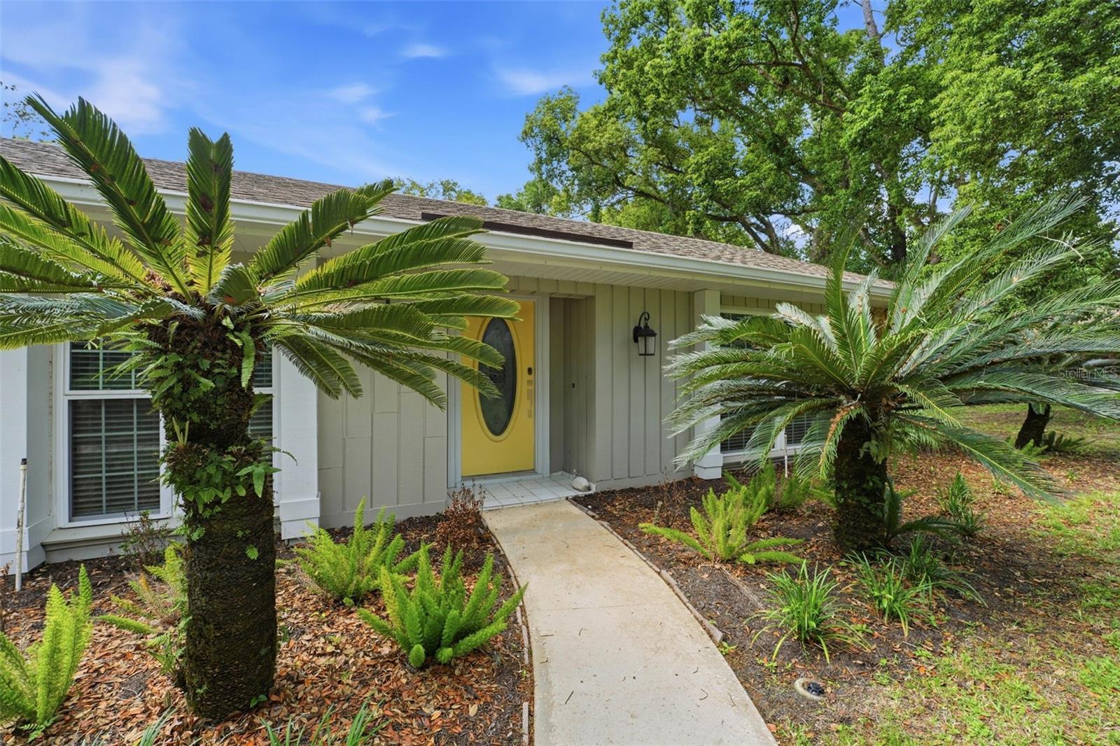 210 E SWEETWATER CREEK DRIVE