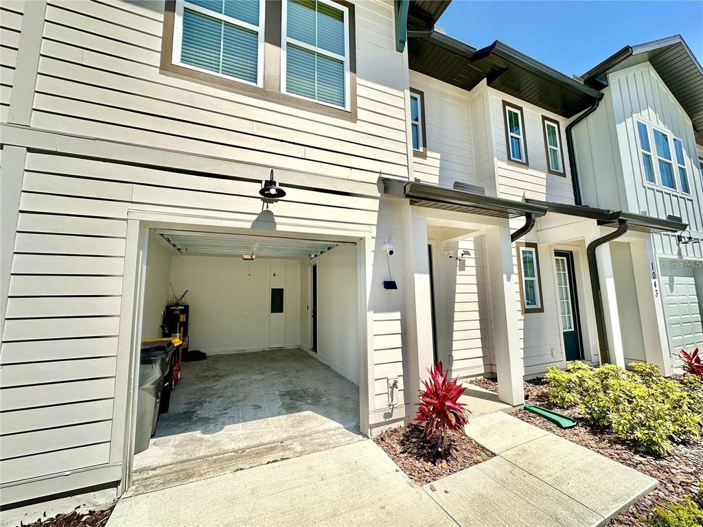 Photo of 1047 Plantation Lane, Davenport, FL 33896 (MLS # O6383887)