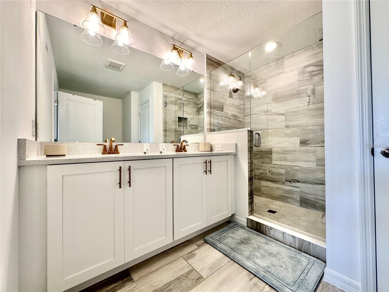 FESTIVAL PH 5 - Residential