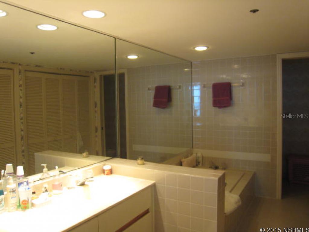 Tradewinds Condo - Residential