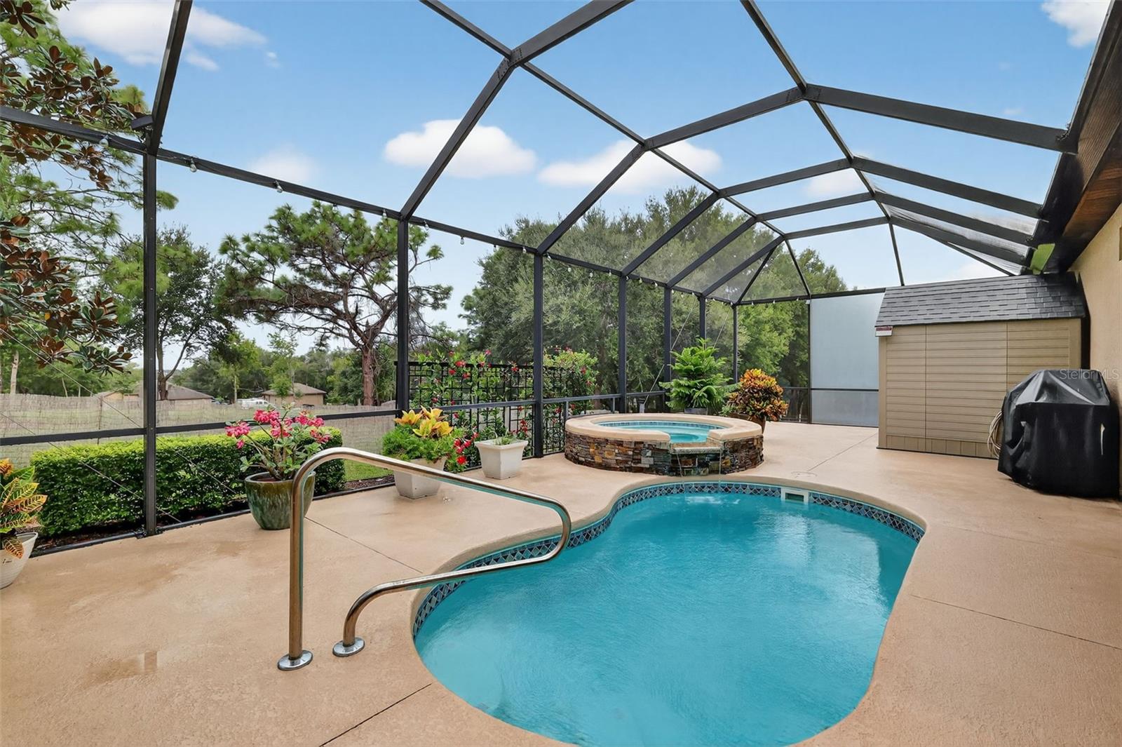 CRESTRIDGE/LEESBURG - Residential