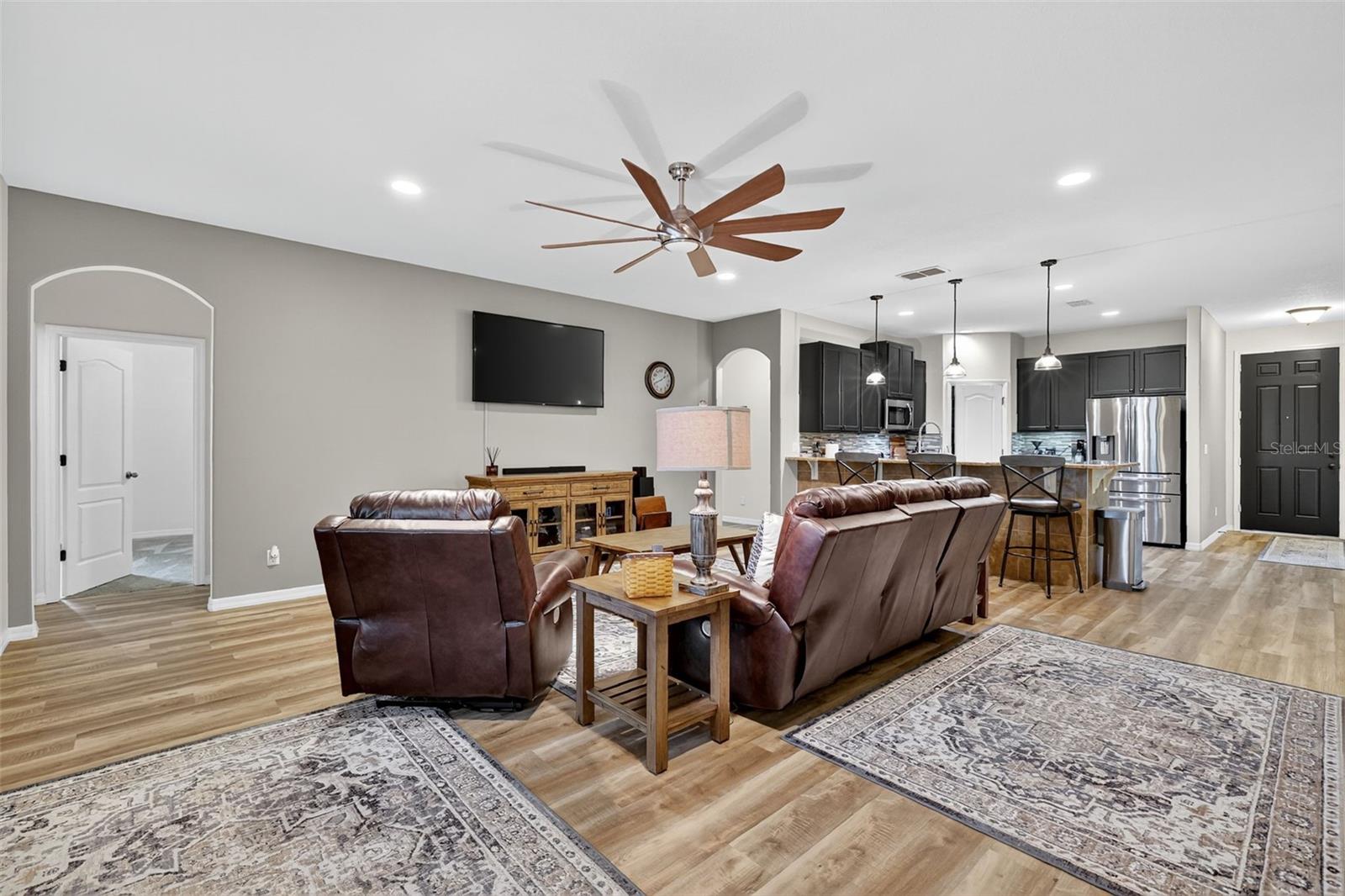 CRESTRIDGE/LEESBURG - Residential