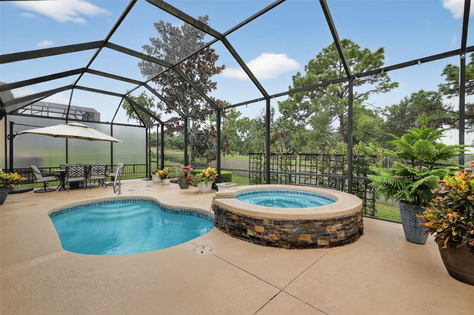CRESTRIDGE/LEESBURG - Residential