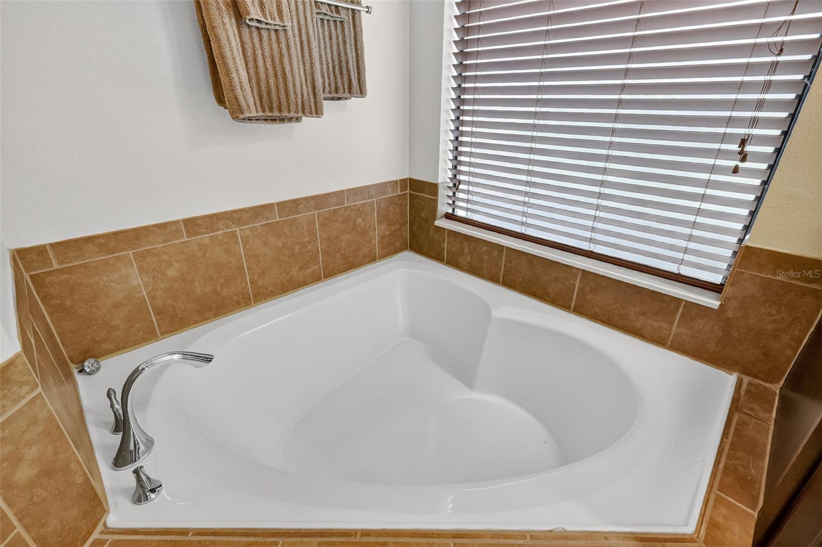 CRESTRIDGE/LEESBURG - Residential