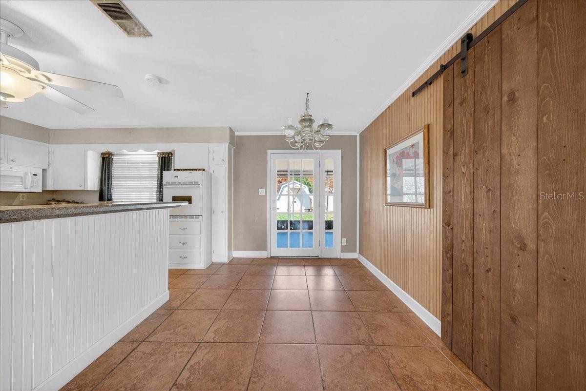 PEACH LAKE MANOR - Residential