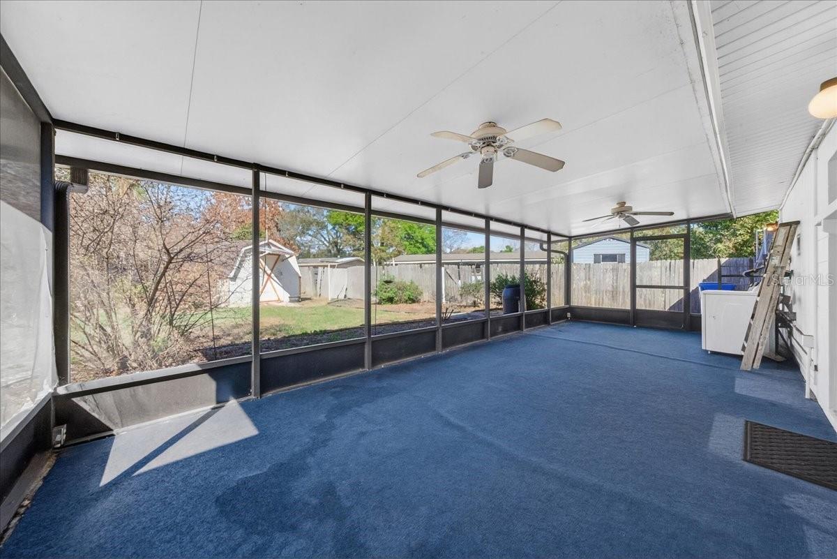 PEACH LAKE MANOR - Residential