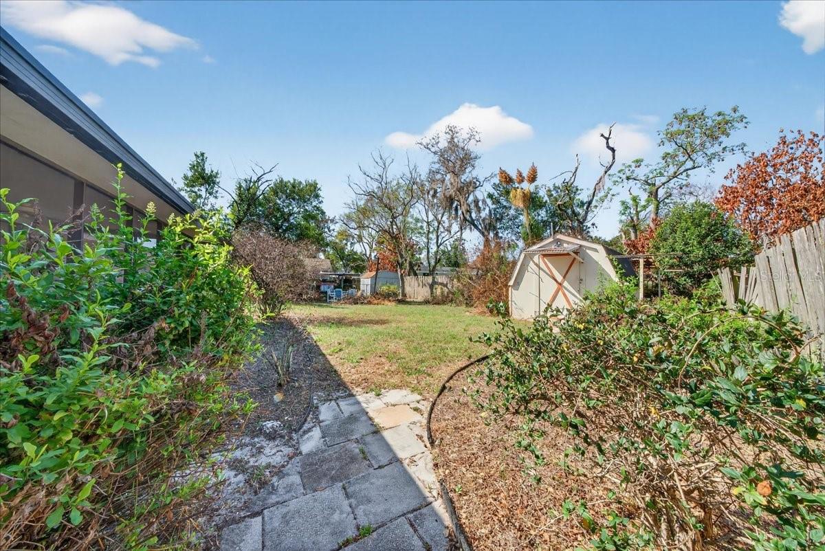 PEACH LAKE MANOR - Residential