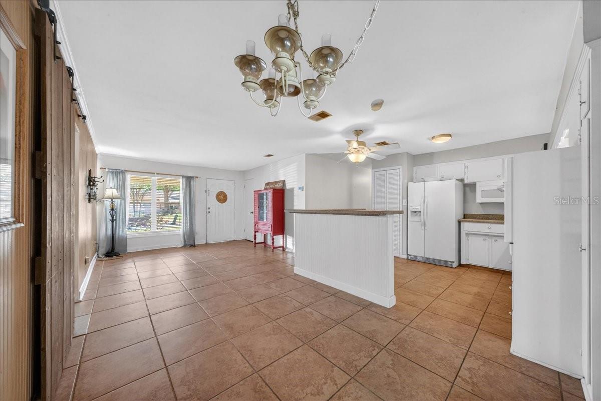 PEACH LAKE MANOR - Residential