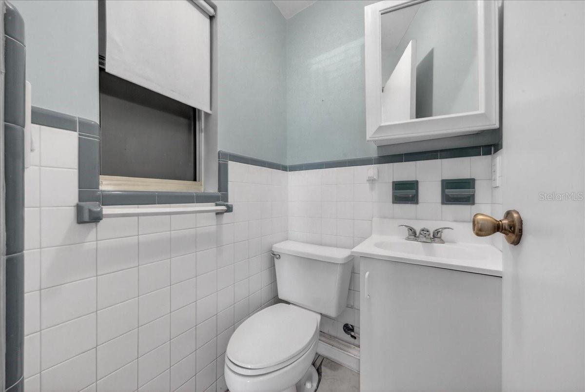 PEACH LAKE MANOR - Residential