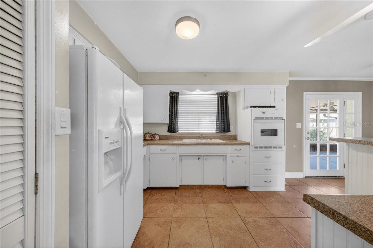 PEACH LAKE MANOR - Residential