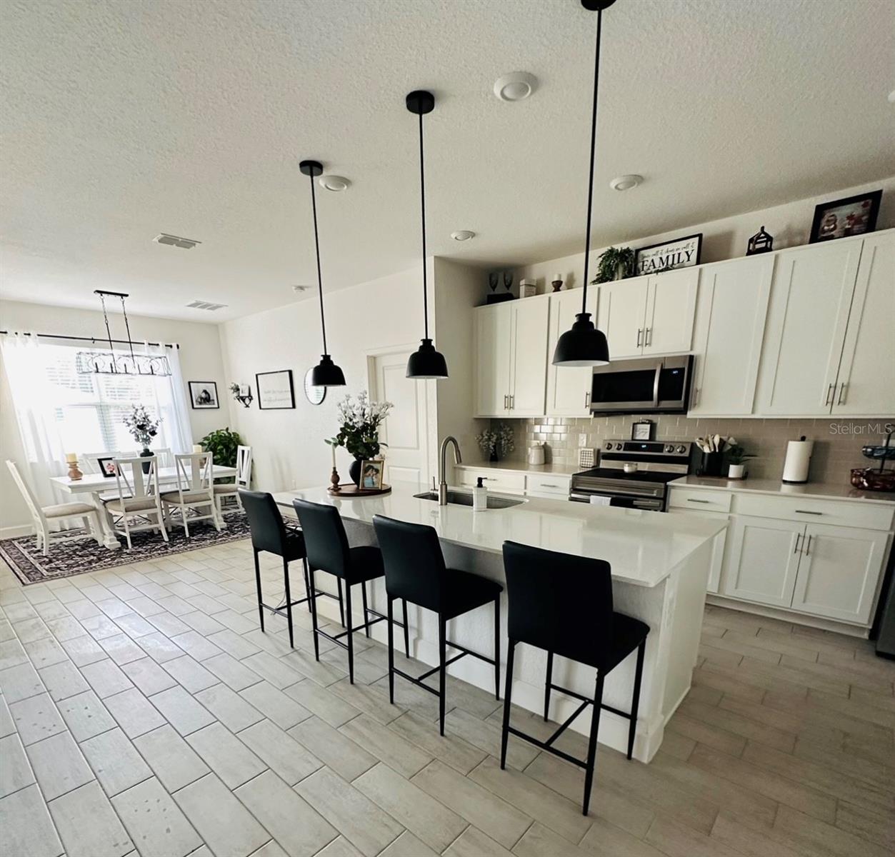 4033 UNION LANE