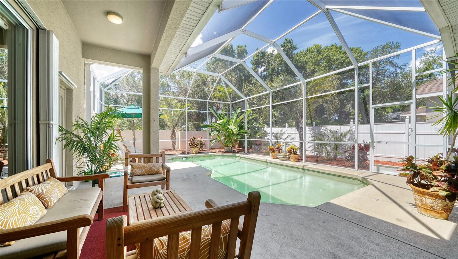 CARLYLE AT VILLAGES OF PALM-AIRE - Residential Lease