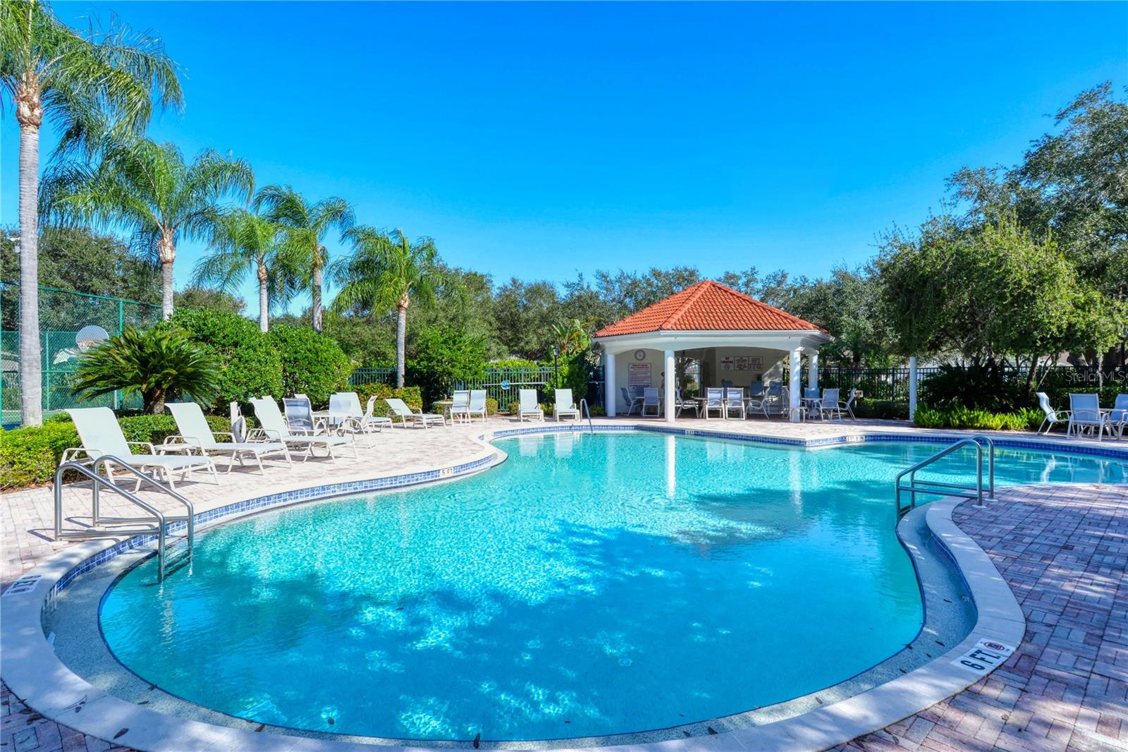 CARLYLE AT VILLAGES OF PALM-AIRE - Residential Lease