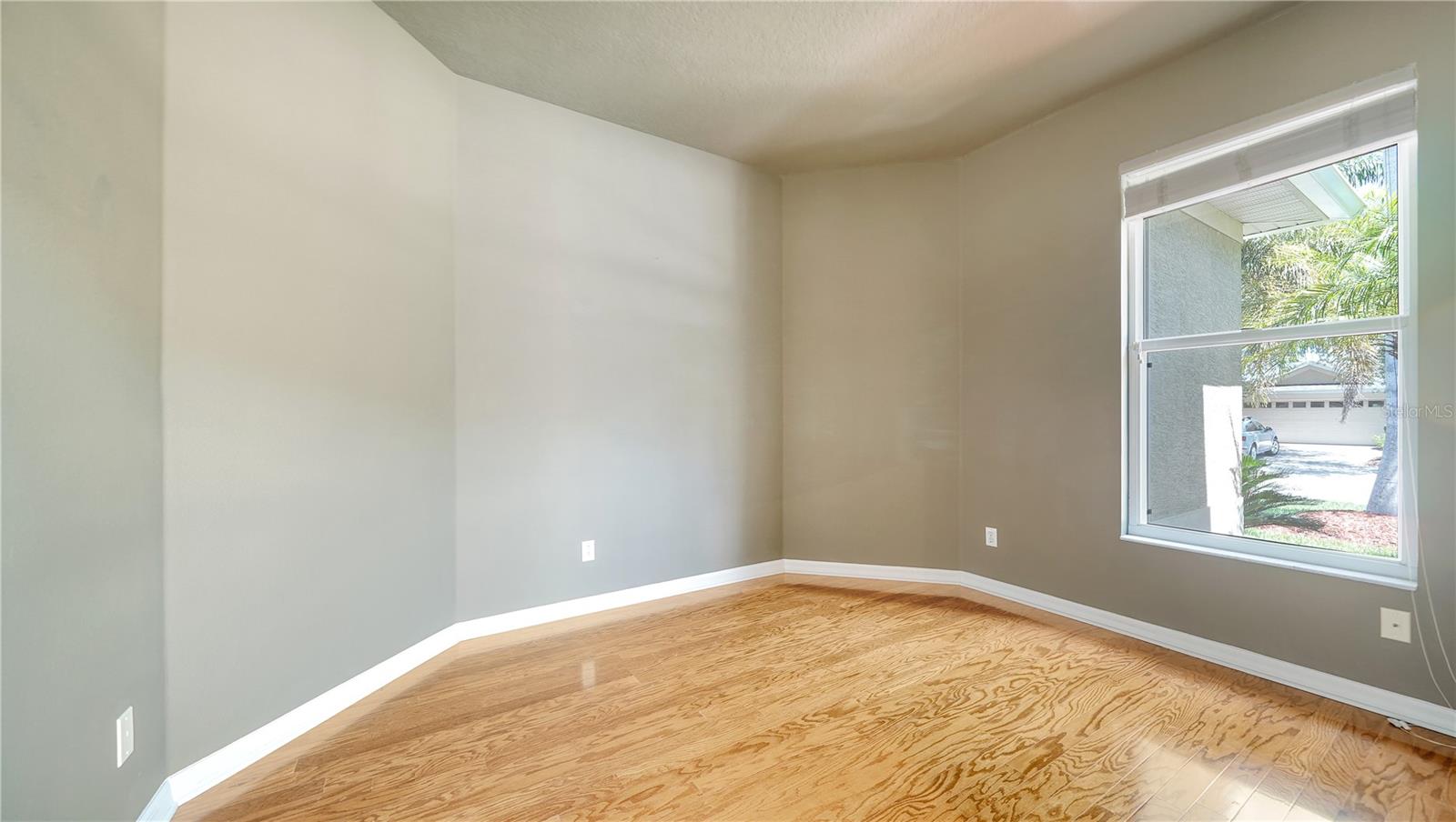 CARLYLE AT VILLAGES OF PALM-AIRE - Residential Lease