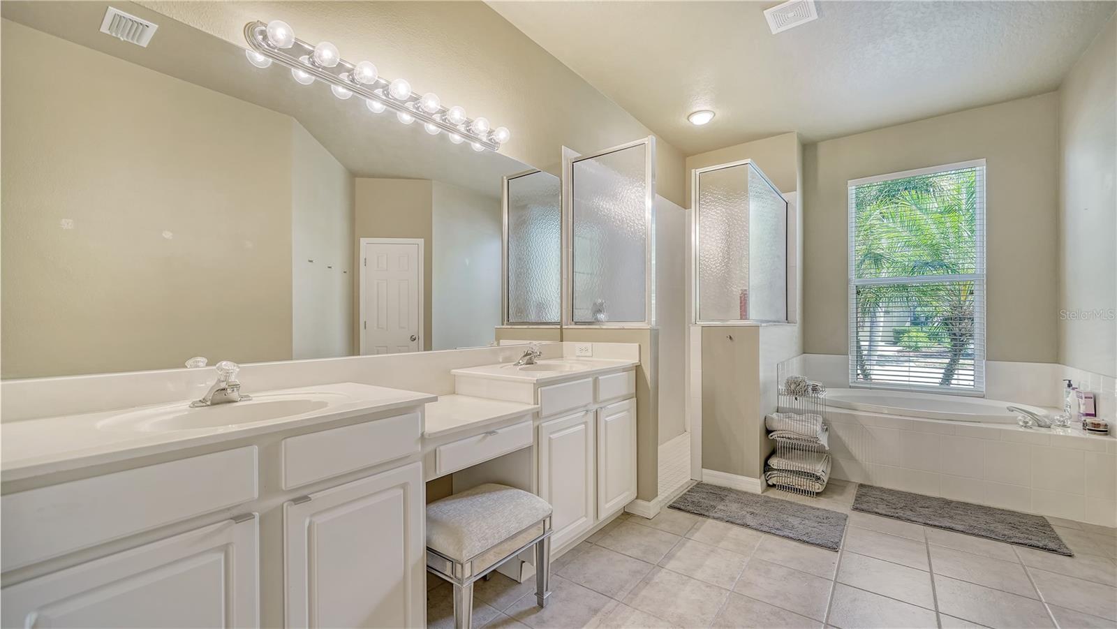 CARLYLE AT VILLAGES OF PALM-AIRE - Residential Lease