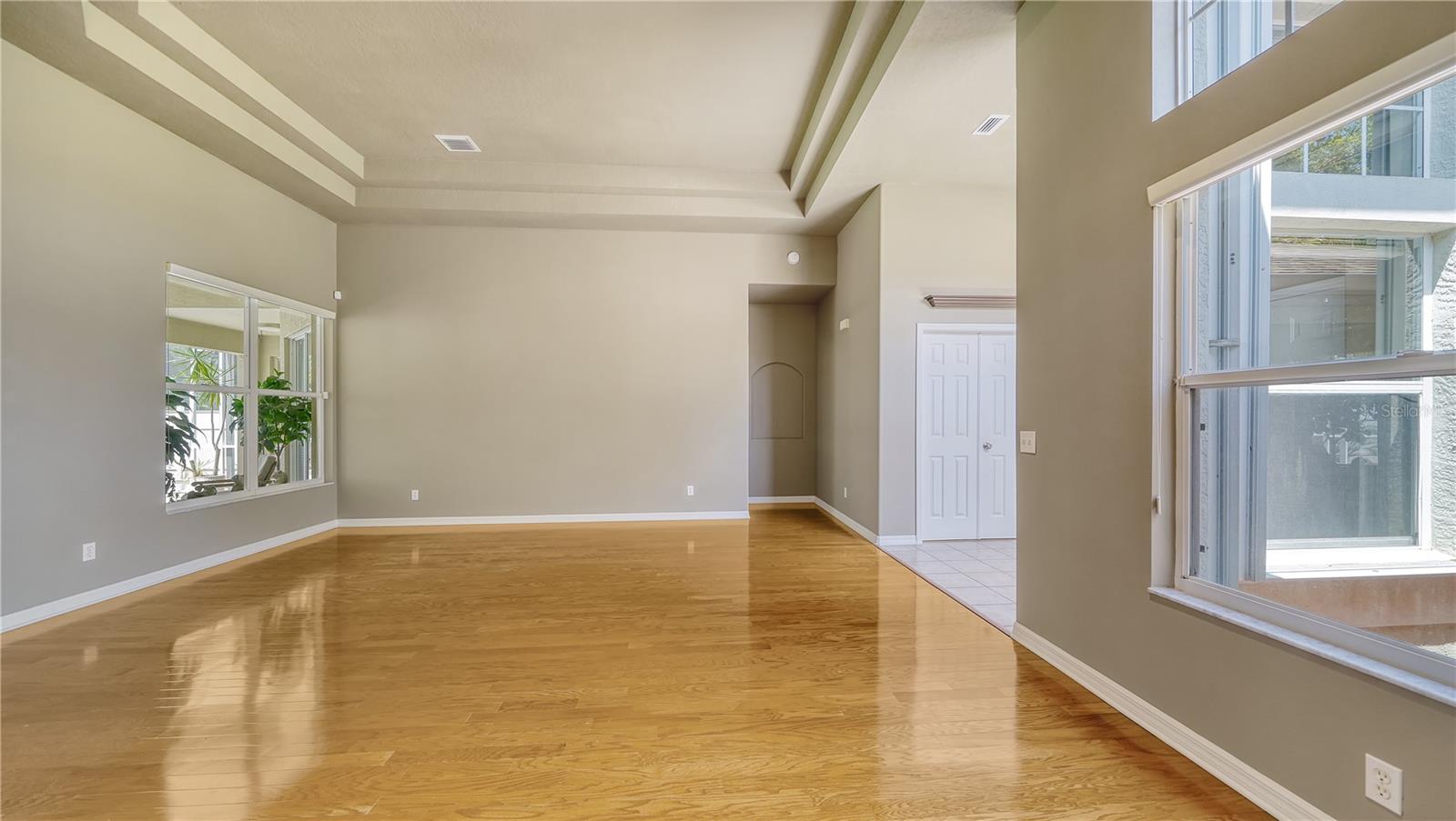 CARLYLE AT VILLAGES OF PALM-AIRE - Residential Lease