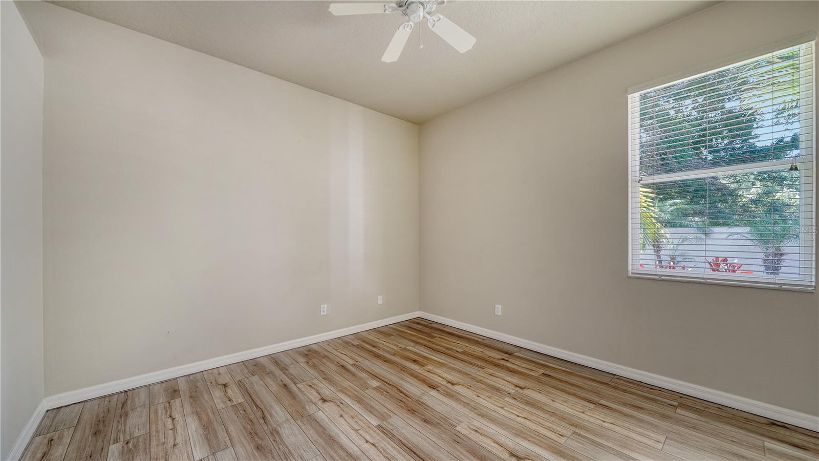 CARLYLE AT VILLAGES OF PALM-AIRE - Residential Lease