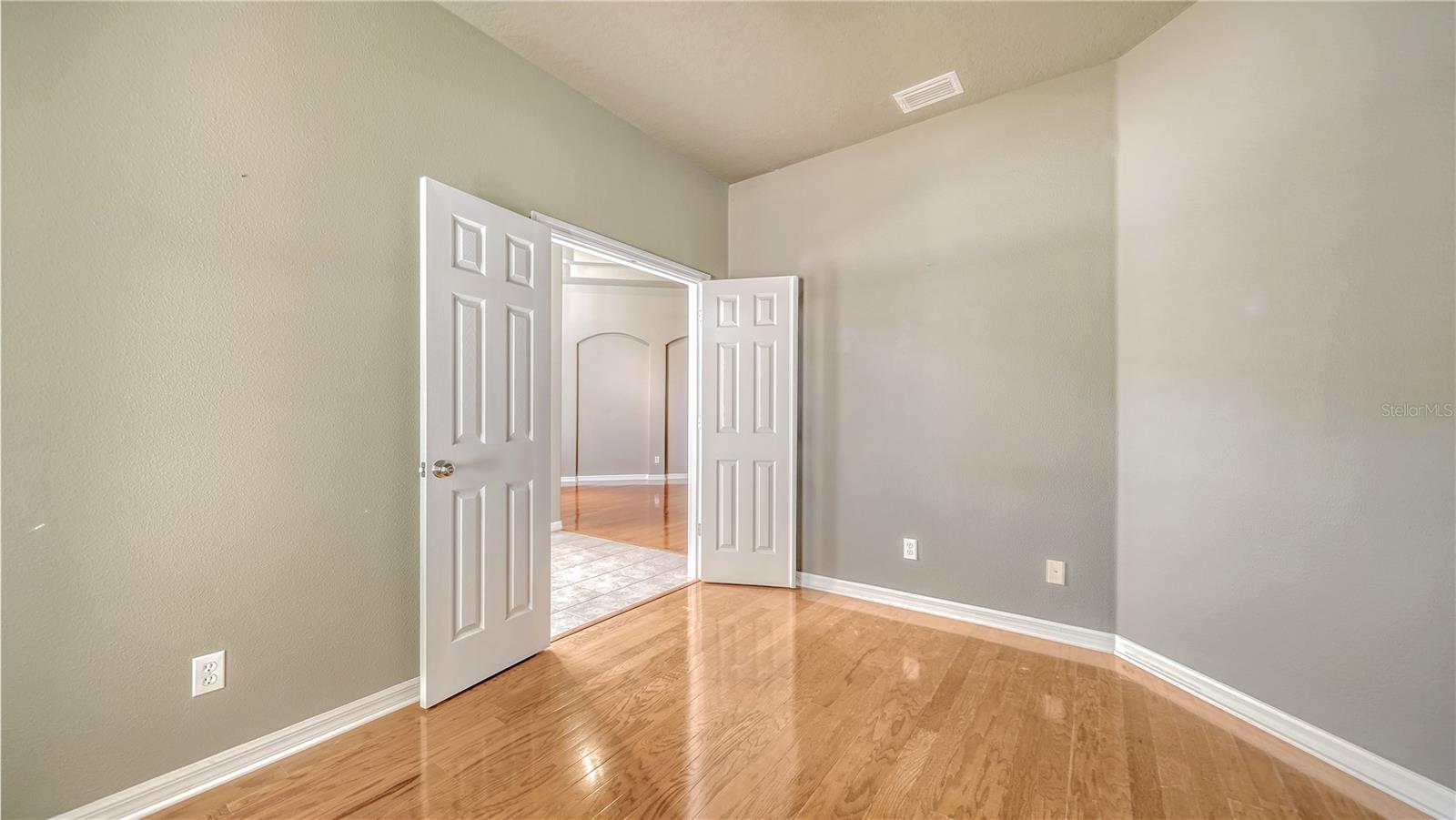 CARLYLE AT VILLAGES OF PALM-AIRE - Residential Lease