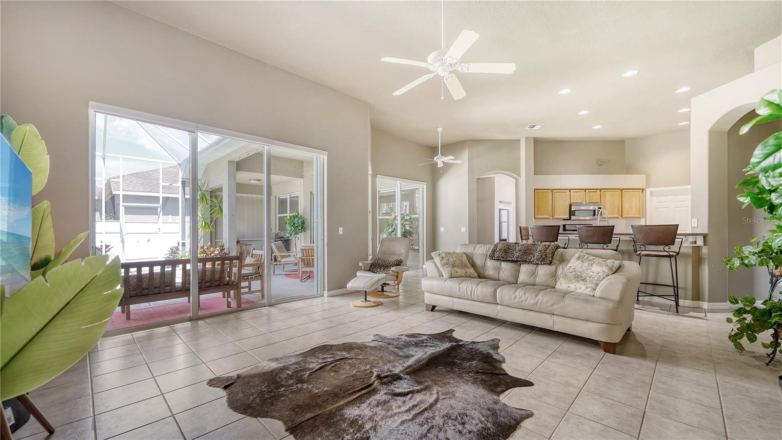 CARLYLE AT VILLAGES OF PALM-AIRE - Residential Lease
