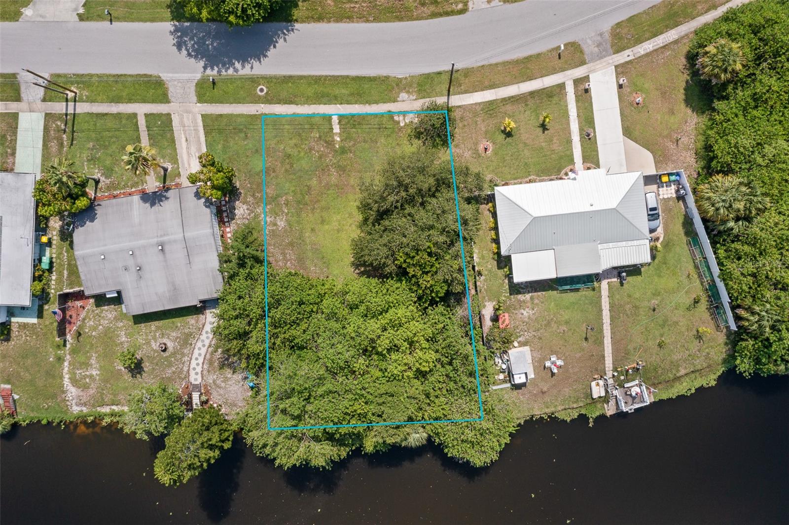 PORT CHARLOTTE SEC 033 - Land