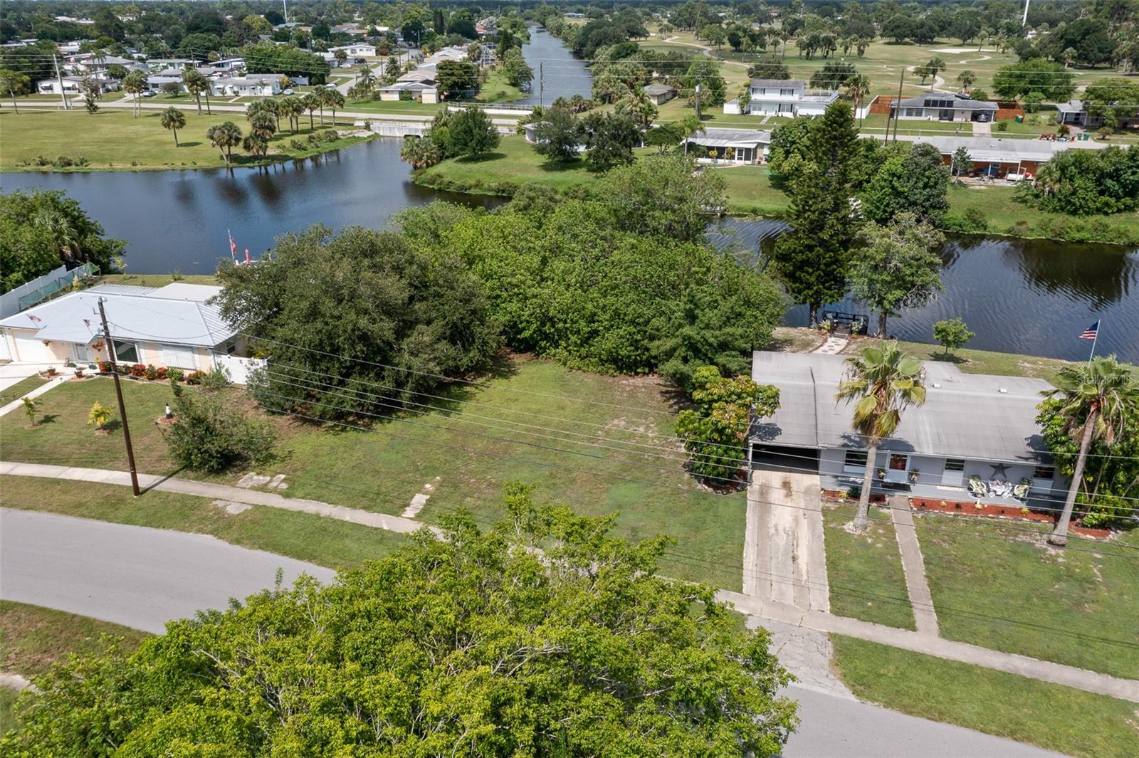 PORT CHARLOTTE SEC 033 - Land