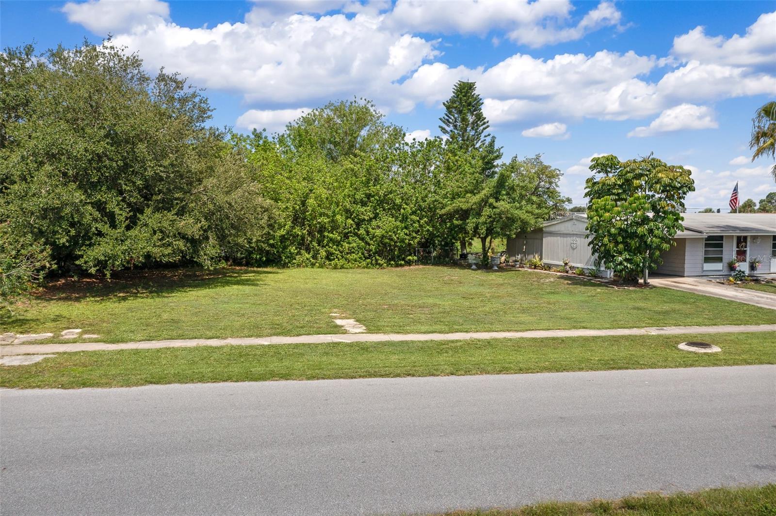 PORT CHARLOTTE SEC 033 - Land