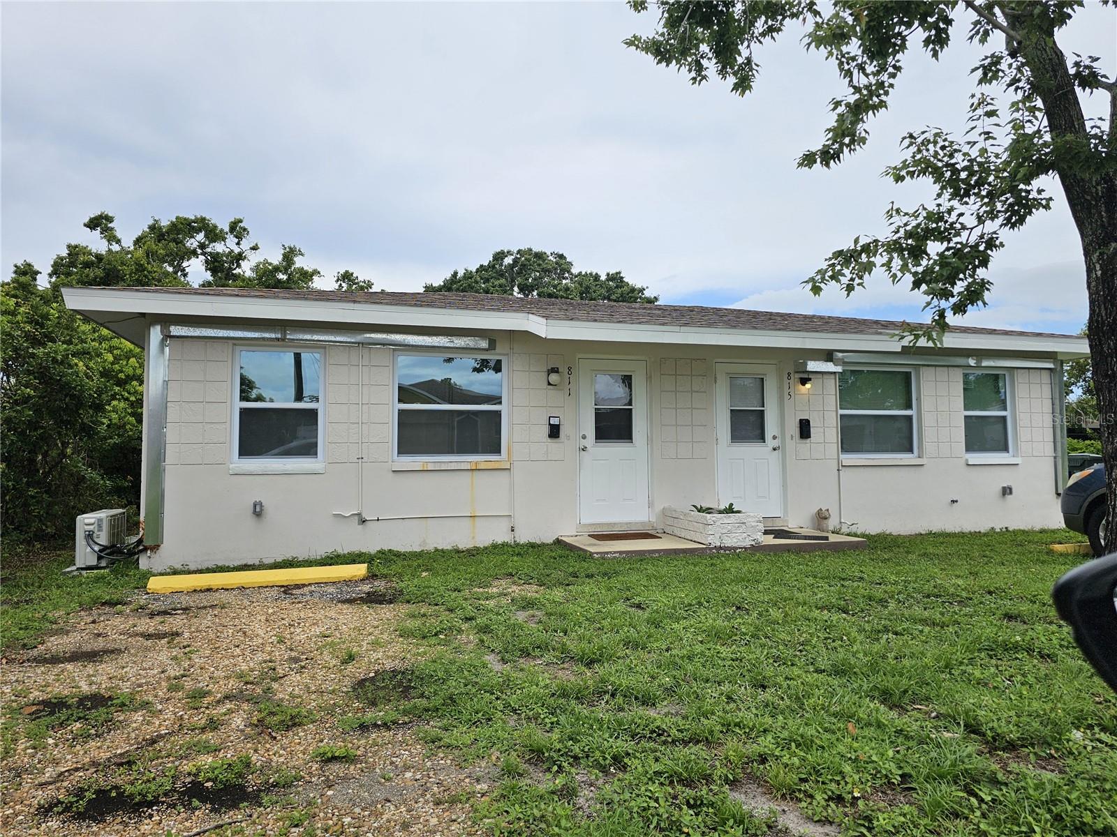 1 bed 1 bath unit with a screened in back porch. Totally UPDATED with NEW FRIDGE, NEW OVEN , NEW CABINETS , New Luxury LAMINATE FLOORING and New BATHROOM with tub.. NEW hurricane rated windows. Brand new mini split in the living room with remote control for convenience. Owner is a Realtor.