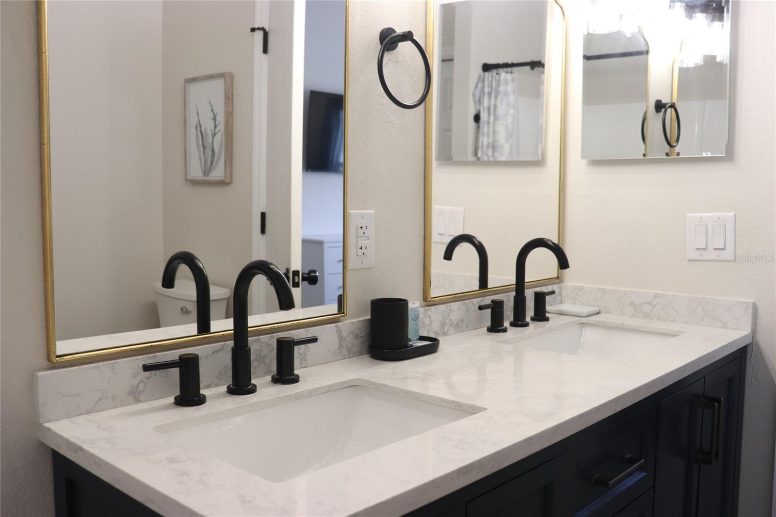 HAMPTON ESTATES - Residential Lease