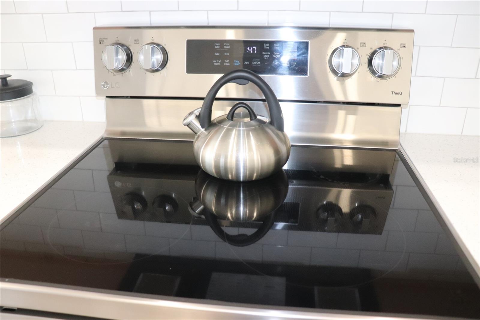 HAMPTON ESTATES - Residential Lease